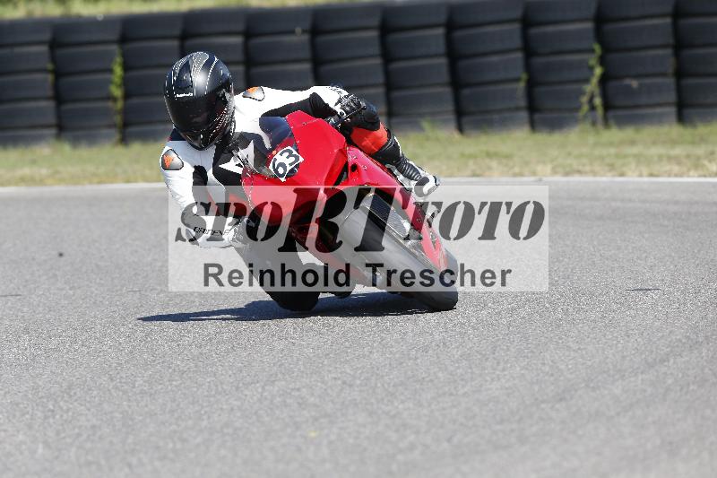 Archiv-2025/49 26.08.2025 Cornu Master School ADR/rot-rouge/63